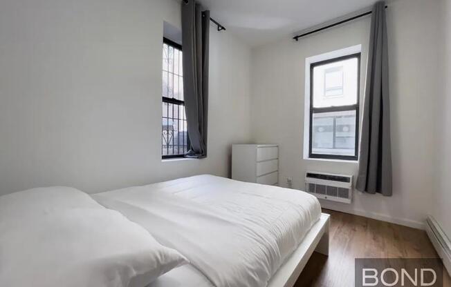 2 beds, 1 bath, $5,395, Unit 1E