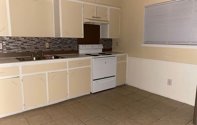 Avenue Apartments