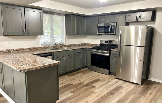 5450-5452 Glenwood Park Ave.