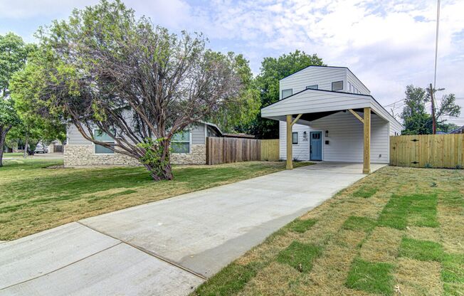 Modern Elegance in North Shoal Creek – 3/2.5 New Construction Home