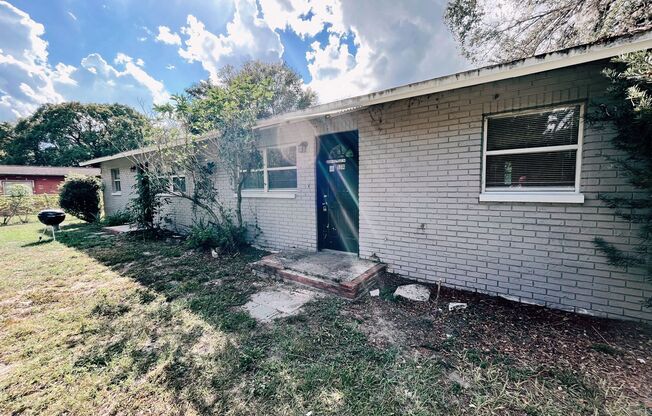 3/1 Duplex AVAILABLE NOW!