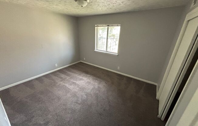 2 beds, 1 bath, 815 sqft, $897, Unit 2111-5M