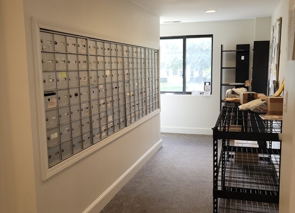 1 bed, 1 bath, 844 sqft, $2,400, Unit 207