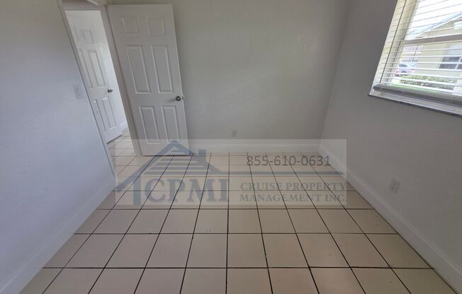 2 beds, 1 bath, 827 sqft, $1,950, Unit 575