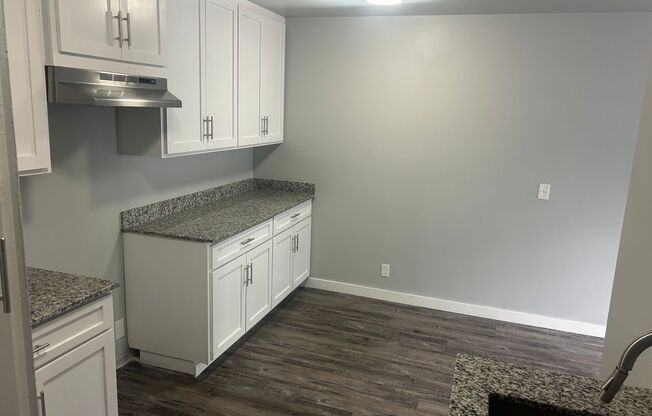 1 bed, 1 bath, 750 sqft, $850