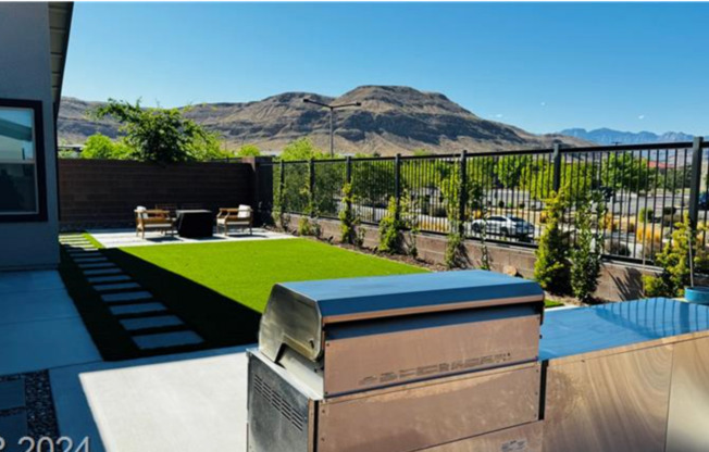 9836 Starlight Ridge