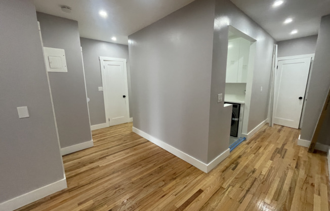 1 bed, 1 bath, $3,095, Unit 4E