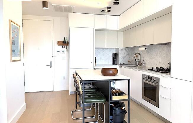450 GRAND AVE
