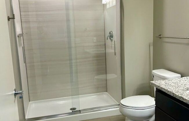2 beds, 2 baths, 990 sqft, $2,125, Unit 422
