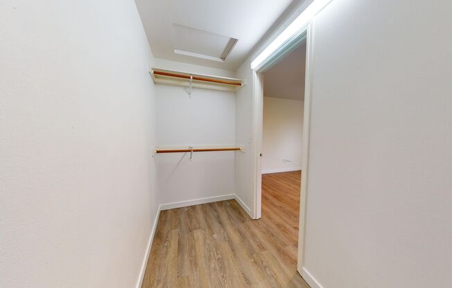 2 beds, 1.5 baths, 1,000 sqft, $1,695, Unit IG 3022