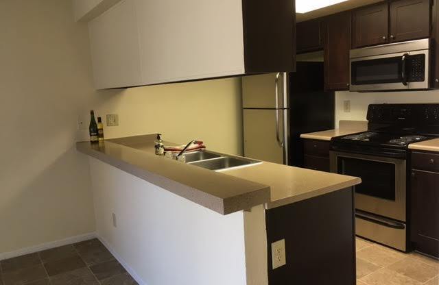 2 beds, 1 bath, 830 sqft, $1,349, Unit 235