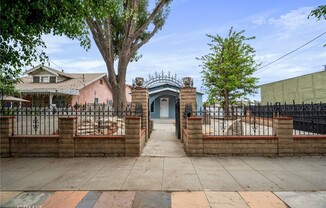 1514 1/2 E YOUNG ST
