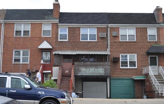 1714 TROUTMAN ST