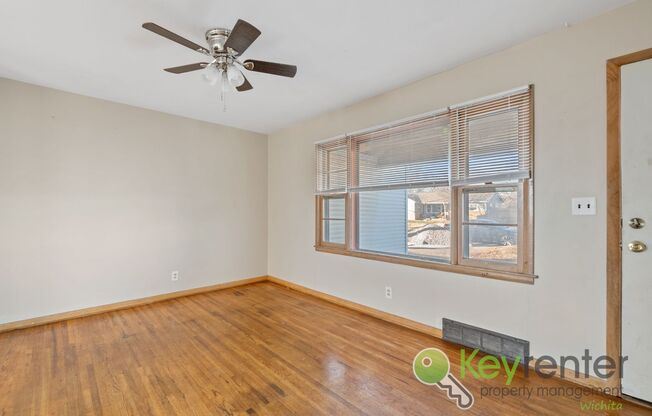 3 beds, 2 baths, $1,200