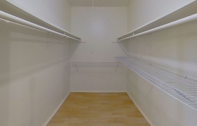 1 bed, 1 bath, 650 sqft, $1,289, Unit SUX-317