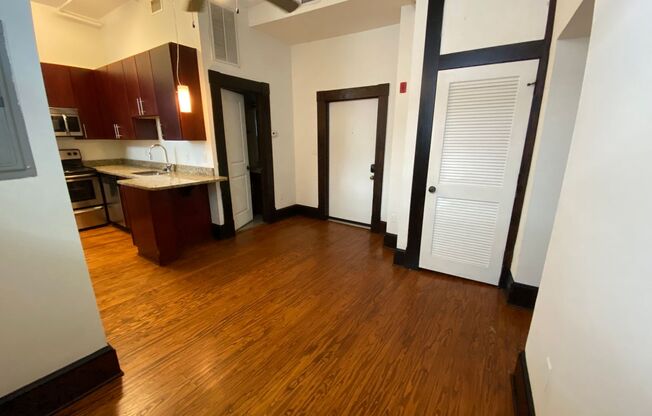 1 bed, 1 bath, 505 sqft, $1,050, Unit Apt #24