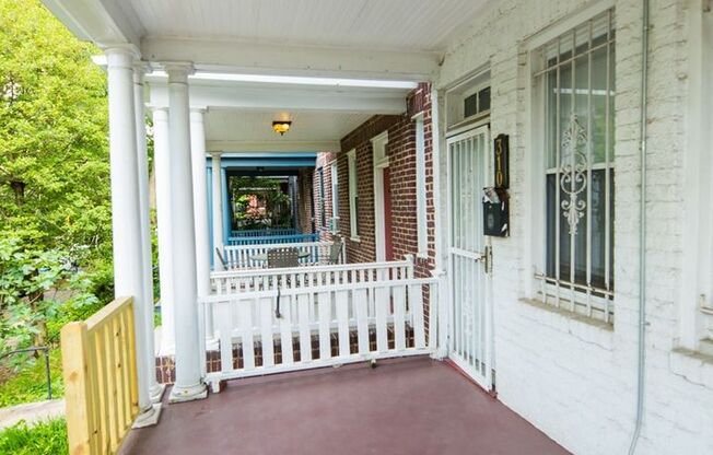 2025/2026 JHU Off-Campus 5bd/3ba Charles Village w/ W/D & parking!.. Available 6/9/25