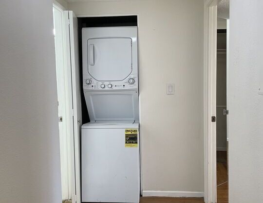 2 beds, 2 baths, 1,264 sqft, $3,275, Unit 607