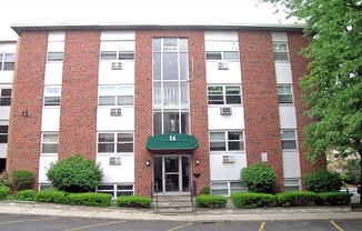 14 Commonwealth Ct #13