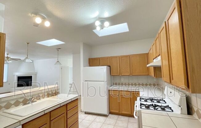 235 Glenridge Park Lane NE