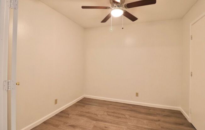 2 beds, 1 bath, 798 sqft, $2,395, Unit 241 Chester Way 03