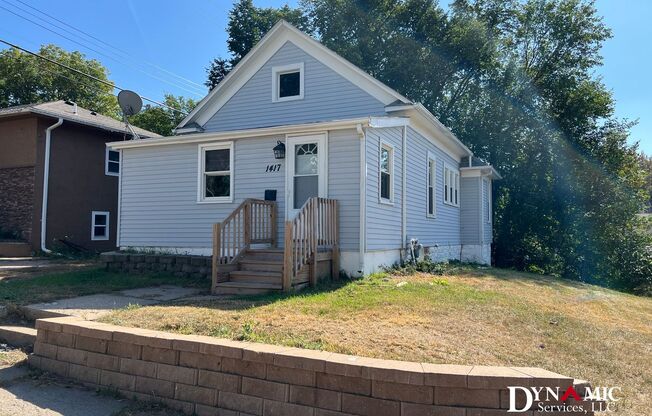 3 Bedroom, 1 Bathroom Single Family House Downtown