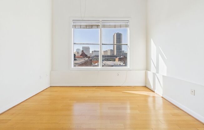 2 beds, 2 baths, 862 sqft, $1,585, Unit 4H