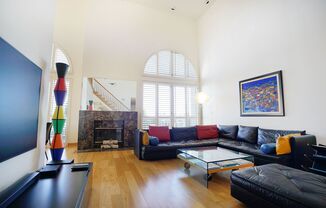 Sunlight Galore 2 Bed / 3Bath + Loft + Sundeck Condo in Westwood!