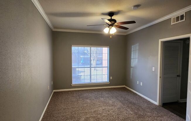 2 beds, 2 baths, 1,089 sqft, $1,925, Unit 401-u