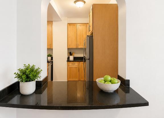 2 beds, 1 bath, 1,000 sqft, $6,500, Unit 4C