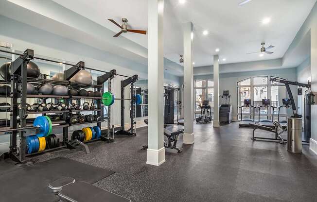 The Addison: Luxury 1- & 2-Bedroom Apartment Homes