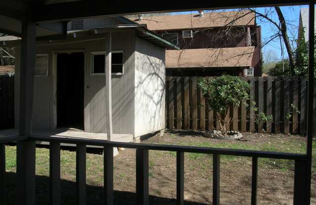 3 beds, 2 baths, $2,300