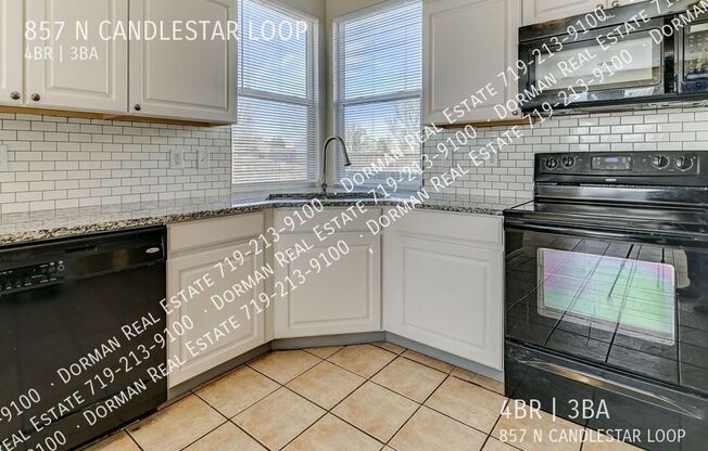 857 N CANDLESTAR LOOP