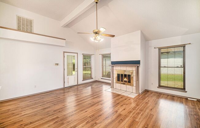 Turnkey Home in Established NFW Neighborhood!