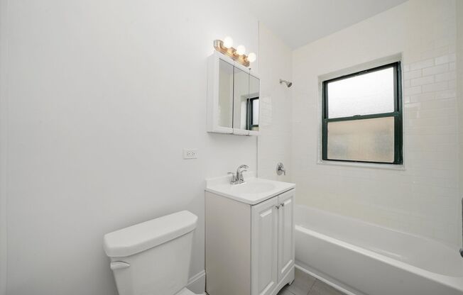 3 beds, 1 bath, 1,236 sqft, $3,295, Unit 2338-3B