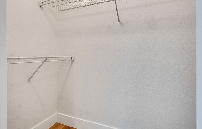 2 beds, 2 baths, $1,475, Unit # 2174