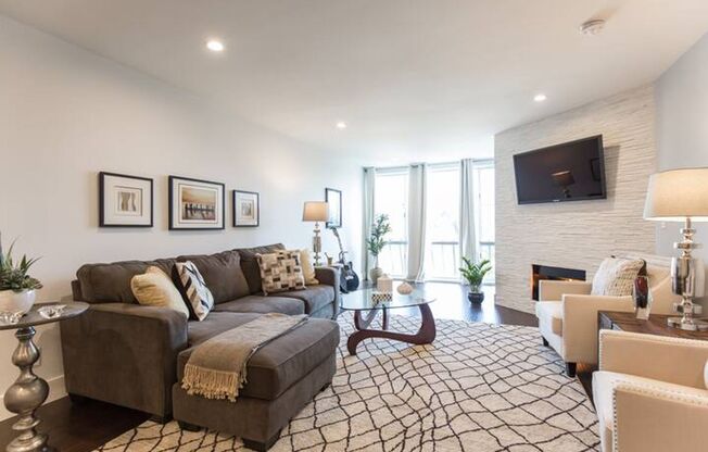 Remodeled 2 Bed / 2 Bath Condo – Valley Village