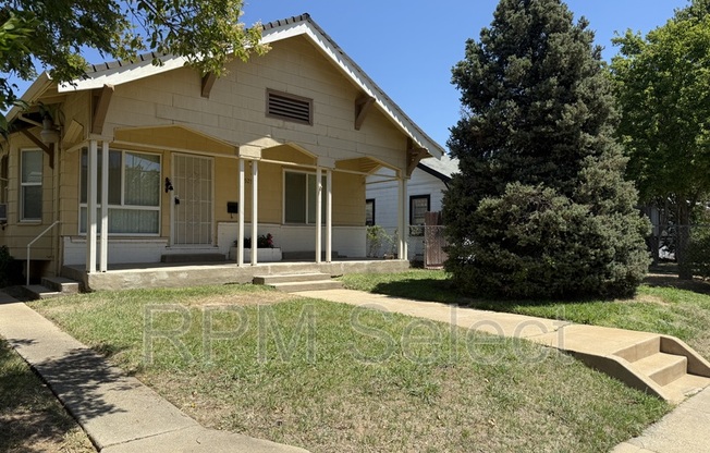 4925 11 AVE