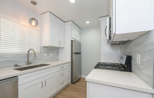 418 N. Broadway