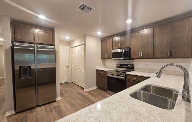 Move-In Ready 3BR | 2.5BA Home with 1-Car Garage – Prime Plant City Location