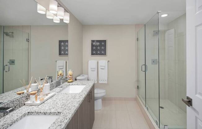 Vanity Lights at Palma, Doral