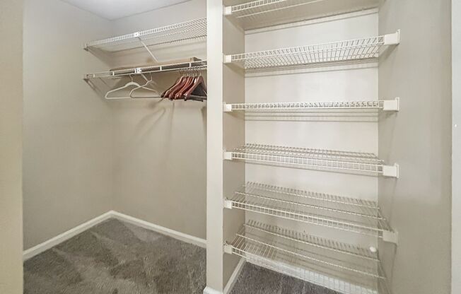 1 bed, 1 bath, $1,300, Unit # 10203