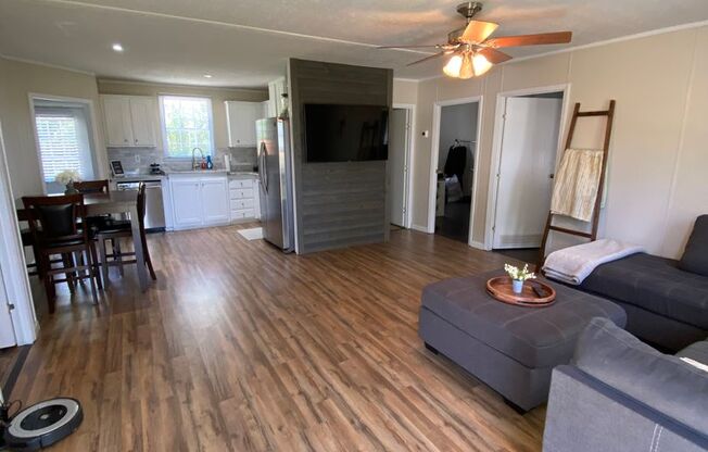 FOR RENT - Love the country? Love to hunt? If so, this one is for you!