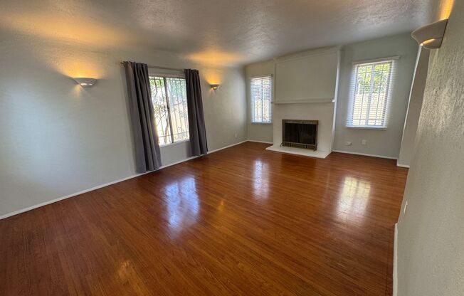 1344-6 South Hudson Ave.
