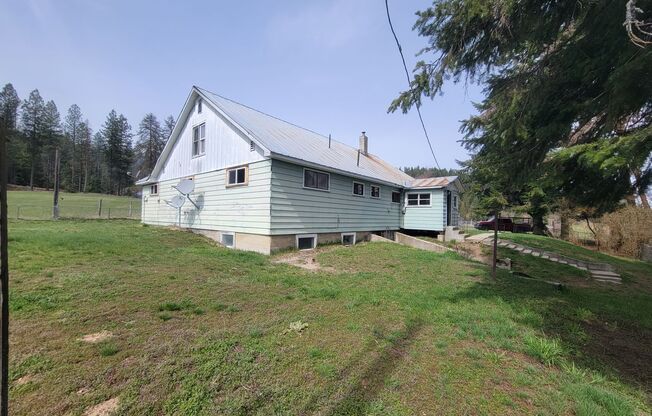 5 Bedroom Home in Usk, WA for $1,600 a month