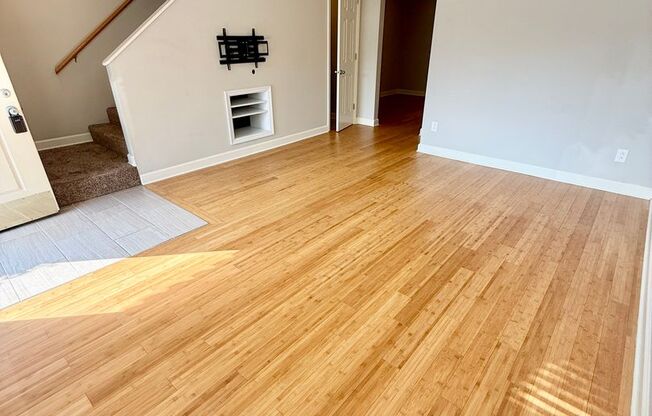 2 Bedroom Hermitage condo only $1600!  Available now!