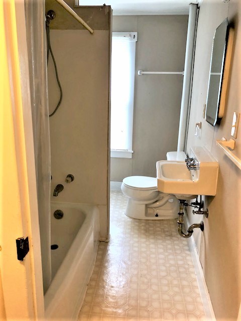 2 beds, 1 bath, $1,500