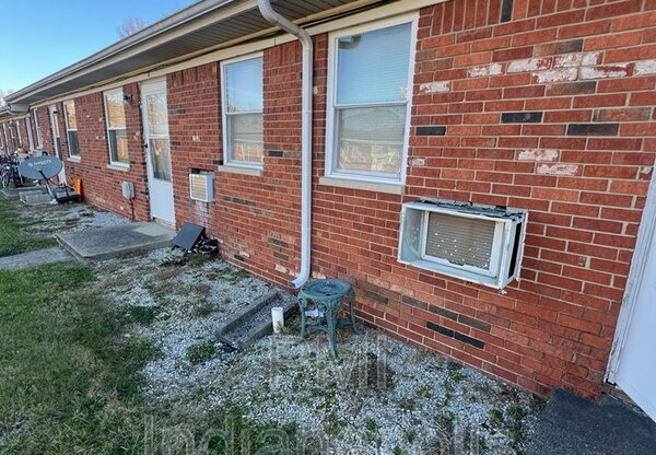120 WILLIAM DR