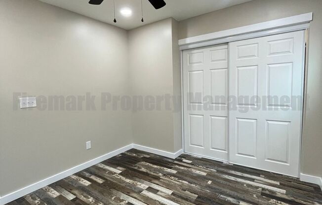 The Mountain View Apartments - 1201 Laurel Ave
