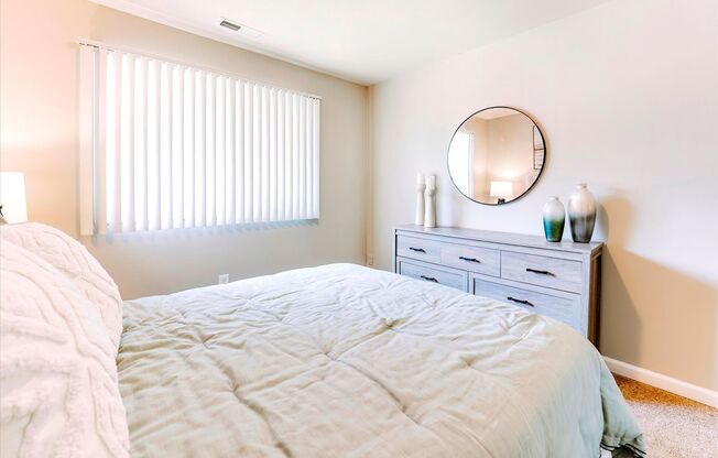 3 beds, 2 baths, 1,200 sqft, $3,150, Unit *22-2598